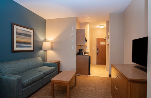 Squamish Hotel | Sandman Hotel & Suites Squamish