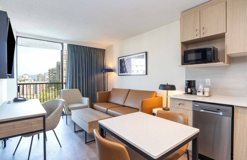 Davie Village Hotel | Sandman Suites Vancouver on Davie