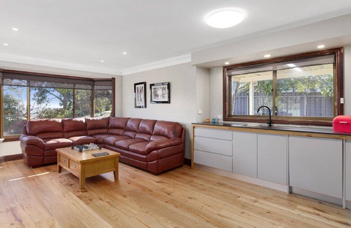 Beechworth Casa | Sandor's Sanctuary - home with indoor spa