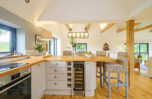 Saxmundham Cabaña | Sandown, sleeps 12 - near Snape Maltings & Aldeburgh -Aldeburgh Coastal Cottages