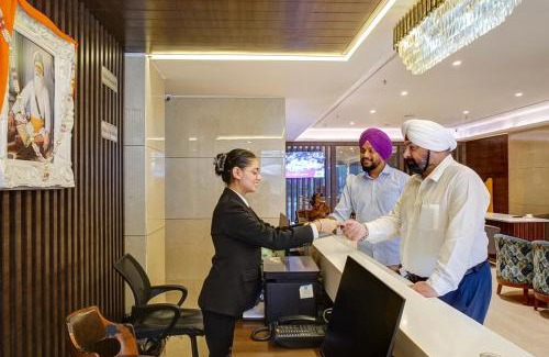 Amritsar Hotel | Sandoz Pribson Suites - 1 km from Golden Temple