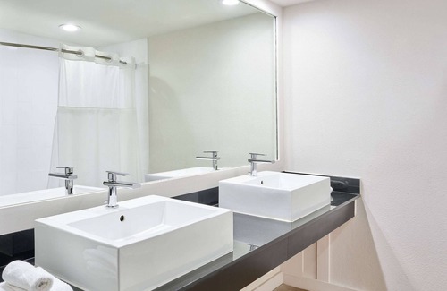 Port Saint Lucie Complejo | Sandpiper Bay All-Inclusive, Trademark Collection by Wyndham