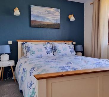 North Buckland Casa | Sandpiper Cottage: cosy home near the beach