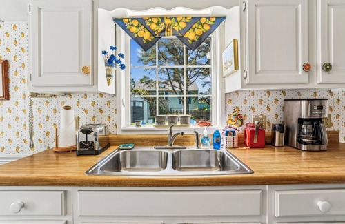 Tolovana Park Casa | Sandpiper Cottage - Beachcomber Vacation Homes