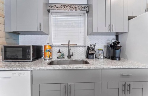 Jacksonville Beach Casa | Sandpiper Oceanfront 4B