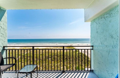 Jacksonville Beach Casa | Sandpiper Oceanfront 4B