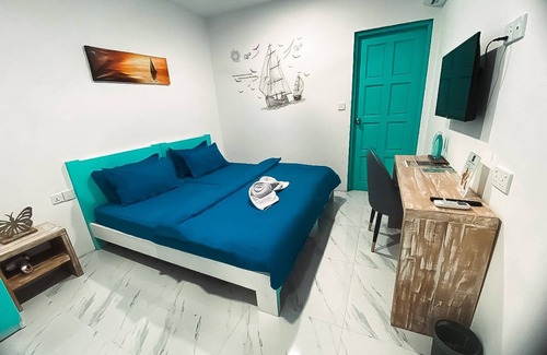 Thulusdhoo Island Hotel | Sands Exotic Hotel & Spa