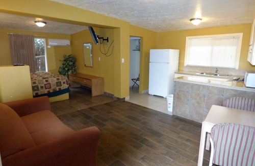St. George Hotel | Sands Motel