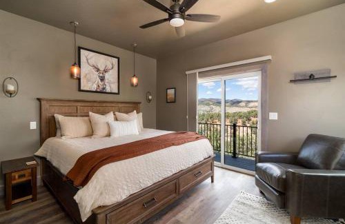 Orderville Casa | Sandstone Pointe, Elegance Among the Cliffs