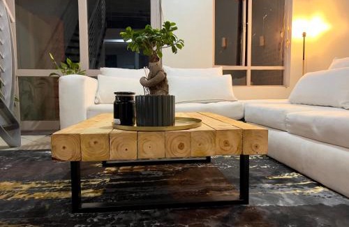 Greater Johannesburg Metropolitan Area Apartamento | Sandton - Japandi style 1 bedroom Loft apartment