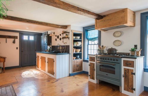 Sandwich Casa | Sandwich Cape Cod Antique Colonial - The Deacon Eldred House