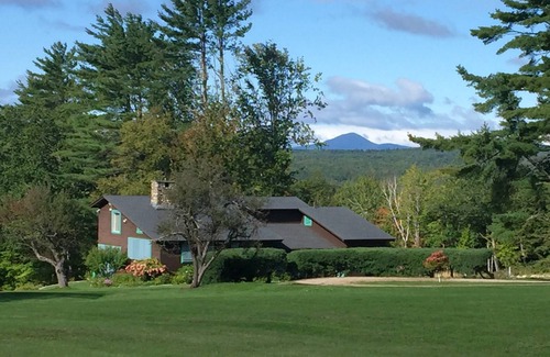 Bridgton Casa | Sandy beach,1st floor bedrooms, A/C, gorgeous10-acre setting, famous architect