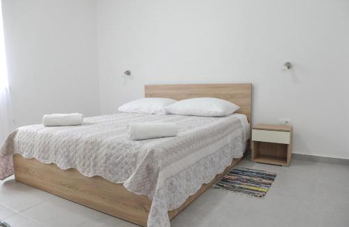 Ljubac Apartamento | Sandy beach apartments
