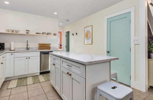 Hampton Casa | Sandy Biscuits A-Frame Cottage @ Plaice Cove