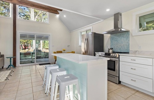 Hampton Casa | Sandy Biscuits A-Frame Cottage @ Plaice Cove