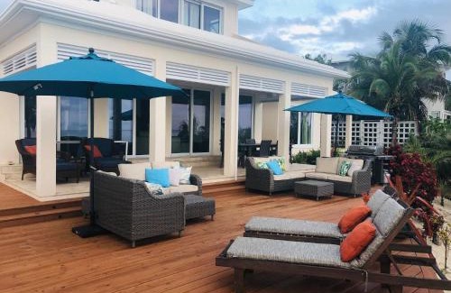 Governor's Harbour Casa | Sandy Hill Beach House home