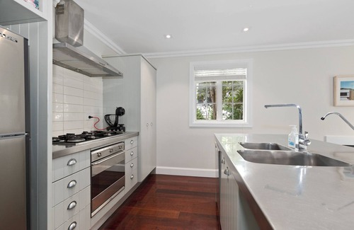 Russell Cabaña | Sandy Jandal Cottage 3-5 bed with Annex - Russell Cottages Collection