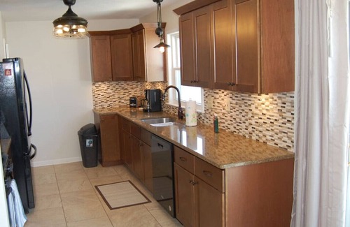 Huron Casa | Sandy Neighborhood Private Beach Getaway in Huron