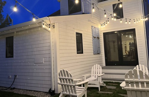 Town Landing Cabaña | Sandy Seaside Cottage
