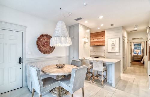 Treetop Condominio | Sandy Shells Flat - Close to St. Augustine Green & Cabana Pool! Ground Floor Unit!