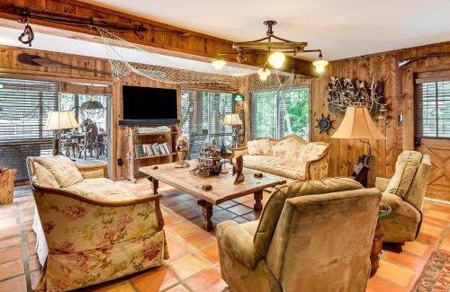 Astor Casa | Sandy Shore and Multi-Boat Dock! St Johns River Home