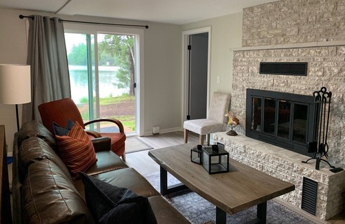 Elcho Cabaña | Sandy Shore Cottage on Enterprise Lake, Elcho