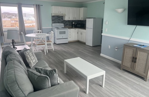 Misquamicut Hotel | Sandy Shore Motel