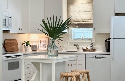 Saint Simons Heights Condominio | Sandy Shores Retreat - Pet Friendly!