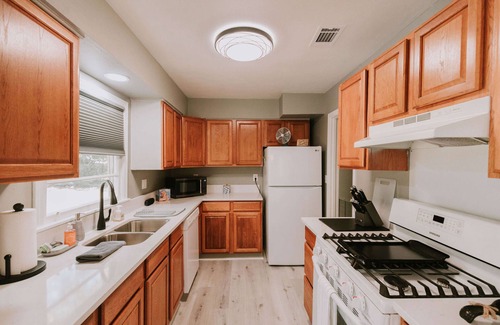 Ocean Springs Casa | Sandy Toes - near beach & downtown Ocean Springs! (golf cart district)