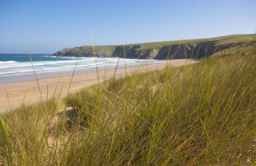 Holywell Casa | Sandyford, Holywell Bay