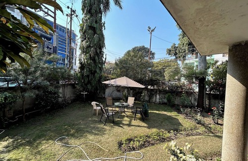 Allahabad Villa | Sangam Homestay Charming 3-bedroom villa with WiFi, AC in wonderful Prayagraj