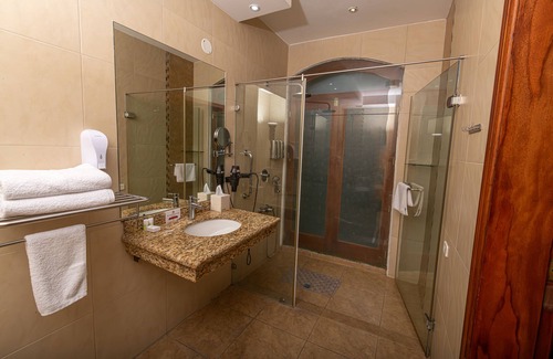 Baños de Agua Santa Hotel | Sangay Spa Hotel