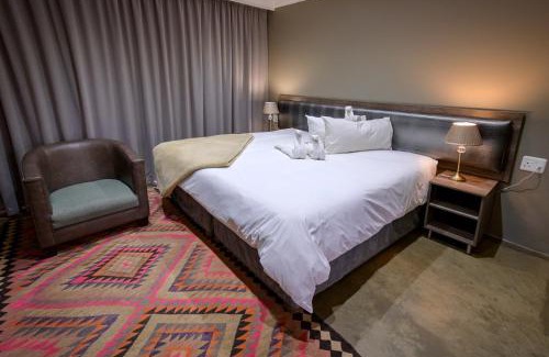 Bloemfontein Cabina | Sangiro Game Lodge