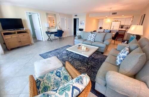 Punta Rassa Condominio | ¡Late check-out y salida gratis en estancias antes del 30/30!