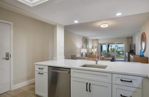 Sanibel Casa | Sanibel Inn 511- Premier Two Bedroom Residence, Resort Amenities Included!