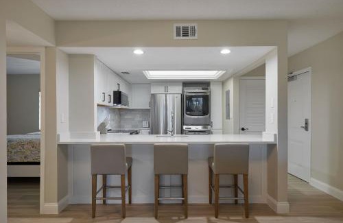 Sanibel Casa | Sanibel Inn 511- Premier Two Bedroom Residence, Resort Amenities Included!