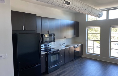 Cooper-Young Historic District Apartamento | ** Sanitized, Safe, Perfect location in Cooper Young **