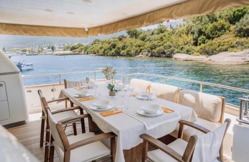 Yalikavak City Center Alquiler De Eote | SANLORENZO SL Deluxe Motoryacht