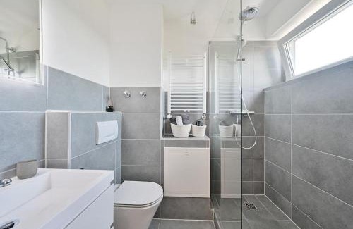 Emst Apartamento | SANO - bei Max in Hagen- Atemberaubende Sicht - Design - Balkon - Waschmaschine - Magenta TV