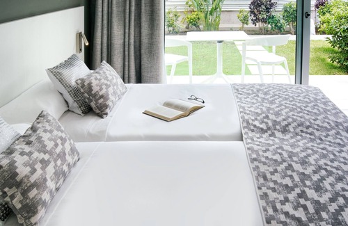 Playa del Inglés Hotel | Sanom Beach Resort - Adults Only