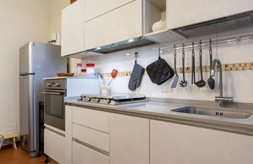 Sant' Ambrogio Apartamento | Sant\'Ambrogio Elegant Apartment