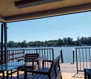 Novi Beograd Apartamento | Santa Barbara River