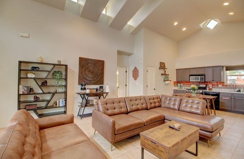Santa Fe Casa | Santa Fe Home with Private Yard