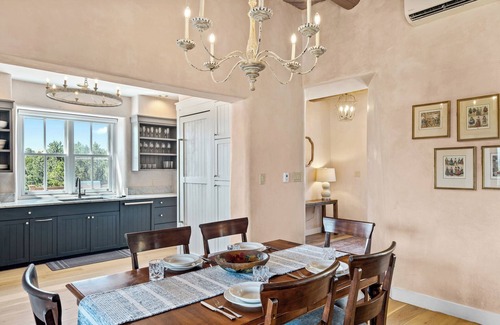 Tesuque Hills Casa | Santa Fe Santuario - Perfect Views, Kiva Fireplace