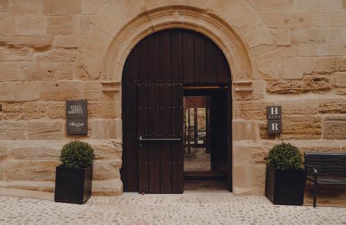 Briones Hotel | Santa María Briones