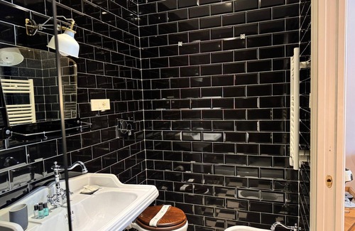 Vatican Hotel | Santa Monica Townhouse