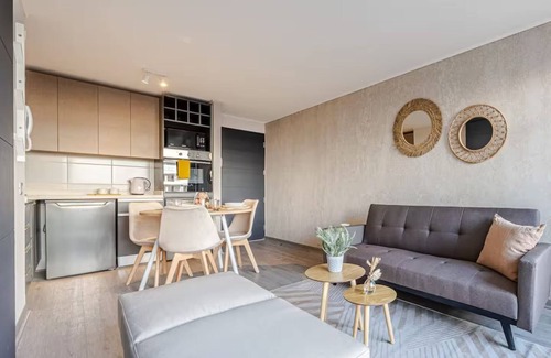 Downtown Santiago Apartamento | Santa Rosa Spot by Andes+