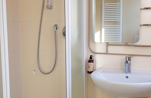 Borgo Roma Casa | Santa Teresa House
