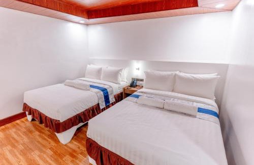 Santiago Hotel | Santiago Cove Hotel and Restaurant