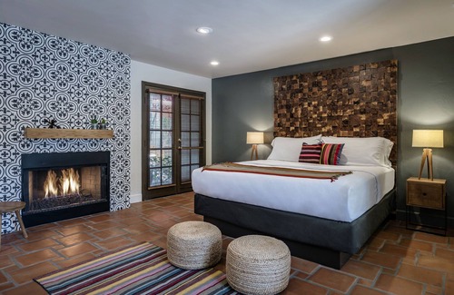 Tahquitz River Estates Hotel | Santiago Resort - Palm Springs Premier Gay Men’s Resort